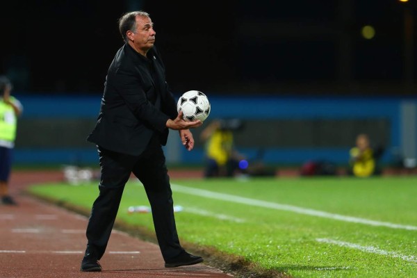 Bruce Arena no puede creer la eliminación de Estados Unidos del Mundial