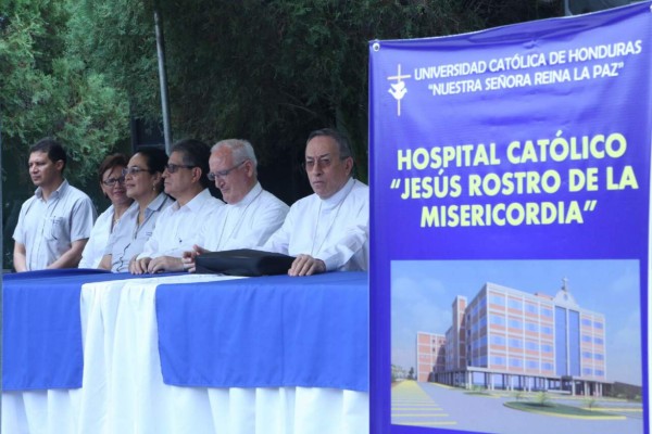 Universidad Católica da inicio a construcción de hospital en SPS