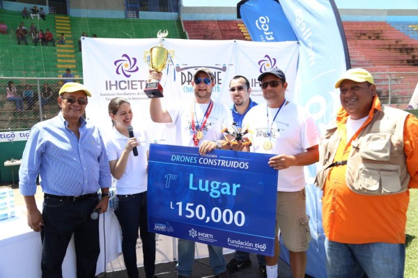 Creatividad dominó carrera de drones