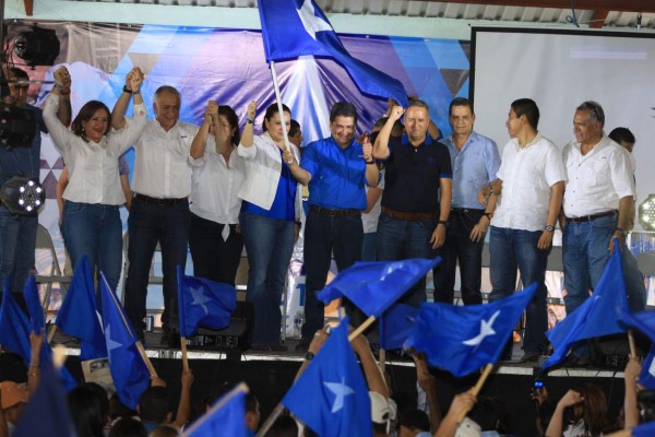 San Pedro Sula se pinta de azul con la gran convención