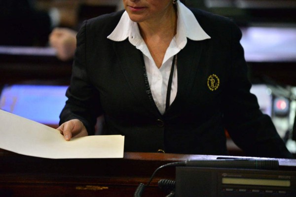 Publican exhorbitantes sueldos en Congreso de Guatemala