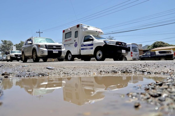 Carreteras a occidente y al litoral, en pésimas condiciones