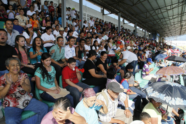 Sacerdotes ceibeños caen 5-3 contra los sampedranos