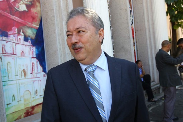 'El déficit del INA es de L80 millones'