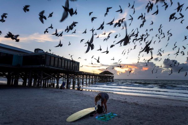 Huracán Dorian cambia de rumbo y se dirige a las Carolinas