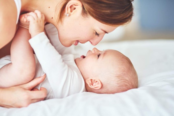 La depresión posparto también afecta a los nuevos papás