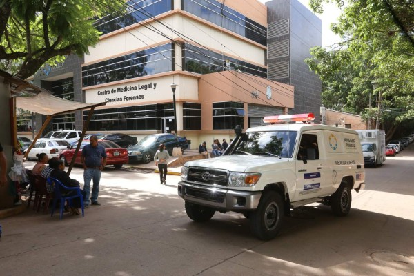 Albañil muere en el patio de su casa