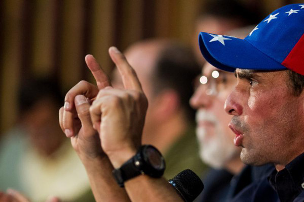 Capriles critica poderes otorgados a Maduro y llama a marcha para protestar