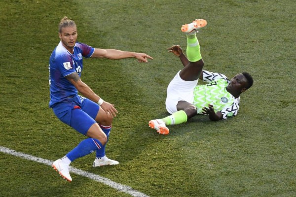 Nigeria venció a Islandia y reviven las esperanzas de Argentina