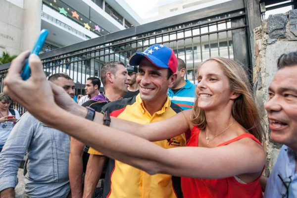 Nicolás Maduro conserva mayoría alcaldías venezolanas