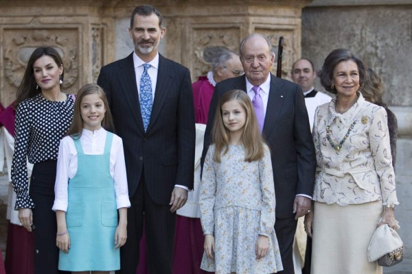 La reina Letizia 'saca las uñas' contra su suegra