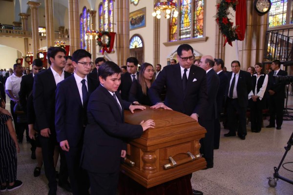 Honduras dijo adiós a Rafael Ferrari, el gran filántropo