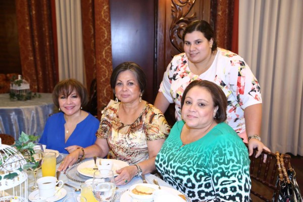 Mañana de alegría y emoción maternal