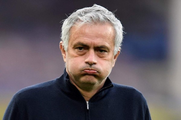 Mourinho, destituido como entrenador del Tottenham