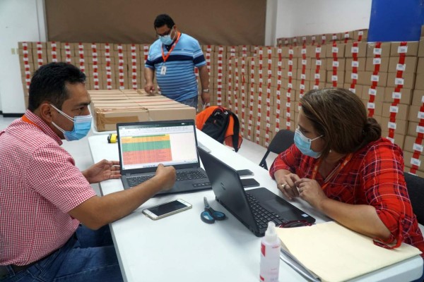 Viene el enrolamiento de 300,000 hondureños que residen fuera del país