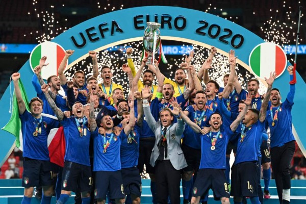 Italia vence en tanda de penales a Inglaterra y es campeona de la Eurocopa