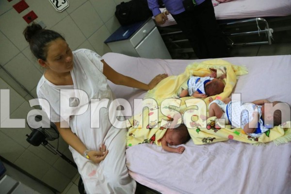 Madre soltera esperaba gemelos y tuvo trillizos