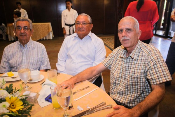 Premio a la trayectoria de Jorge Adonie Bahaia