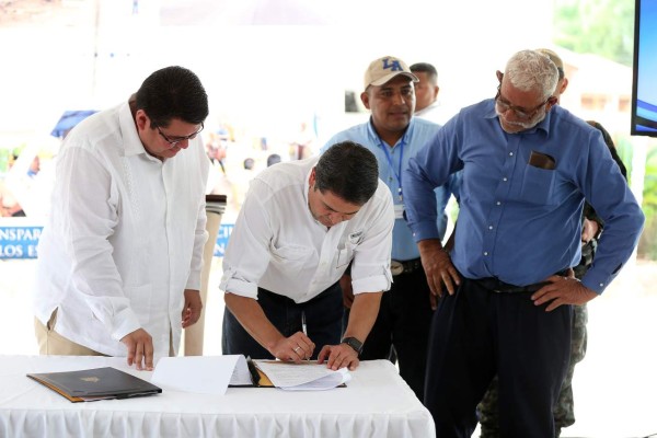 Ihma firma convenio con productores de Olancho