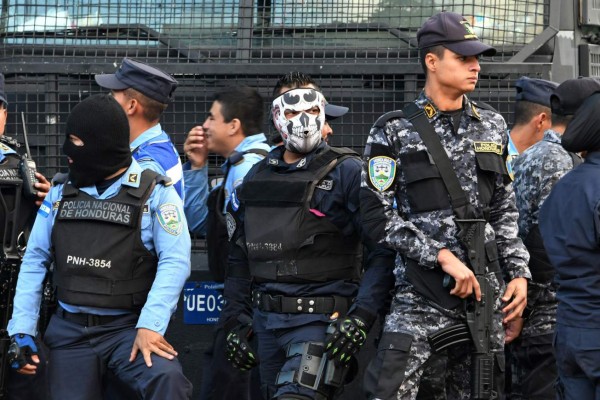 'No se trata de dinero' dicen policías Cobras y anuncian mesa de diálogo