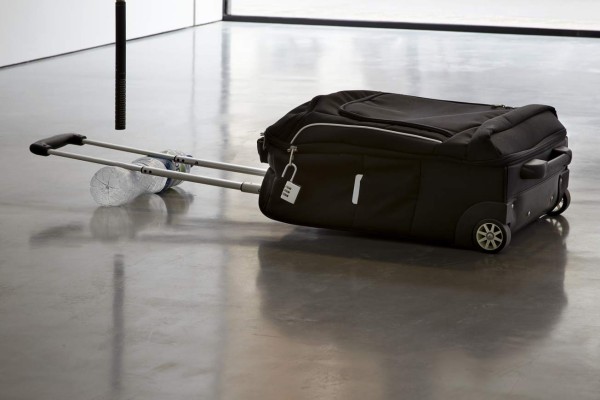 Francés esconde a esposa rusa en la maleta para hacerla entrar en UE