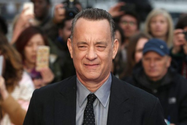 Tom Hanks critica a Trump por su polémica llamada a la viuda de un soldado