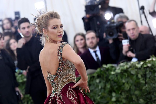 Blake Lively llegó en autobús al MET Gala