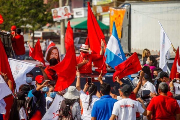 FOTOS: Con multitudinarias caravanas, Xiomara Castro y Tito Asfura cierran campaña en Cortés y Francisco Morazán