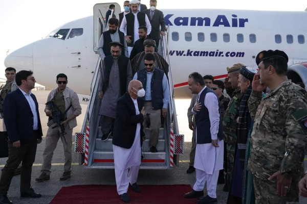 Presidente afgano Ashraf Ghani se refugia en Abu Dabi junto a su familia