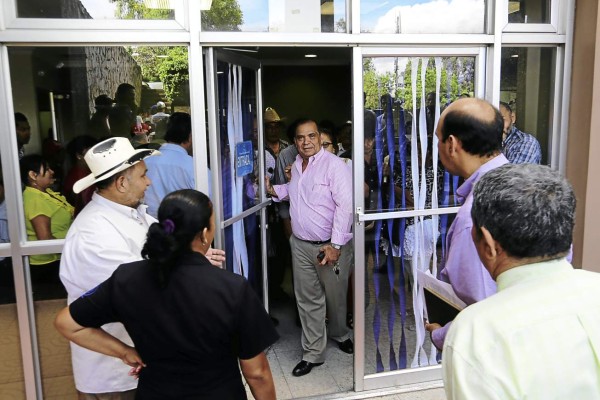 Periodista David Romero irá a juicio oral y público