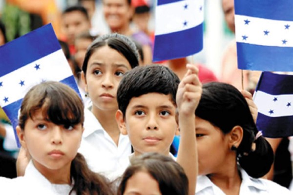 Nieta de autor del Himno indignada por idea de cambiar estrofa