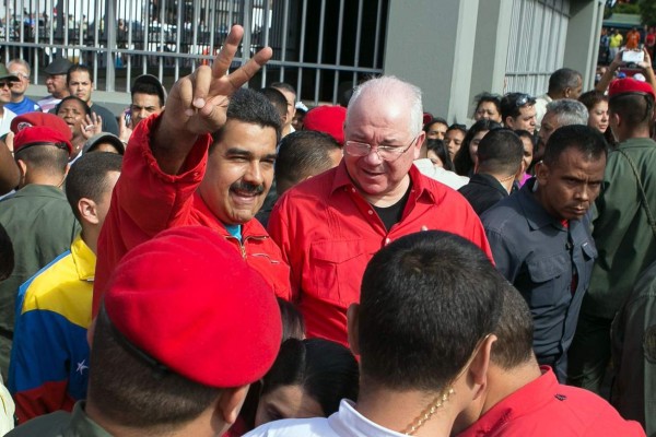 Exministros Chávez ocultaron en $2,300 millones Andorra