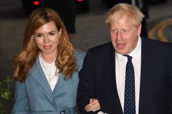 Boris Johnson y su prometida tienen un bebé en pleno confinamiento