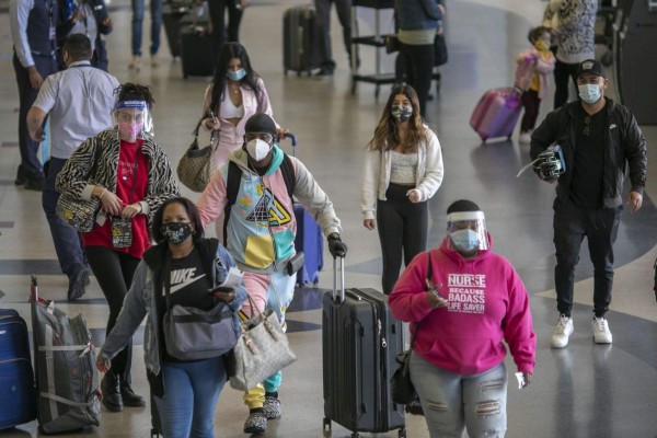 Alarma por récord de 1,5 millones de casos de covid-19 en una semana en América