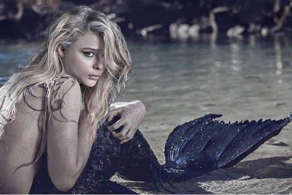 En esta imagen difundida por Disney, Ariel, cuya voz original hace Jodi Benson, en una escena de 'La Sirenita'. La cinta animada celebra este aÃ±o su 30mo aniversario. (Disney vÃ­a AP)