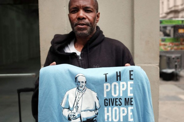 Papa Francisco llega a EUA tras emotiva visita a Cuba