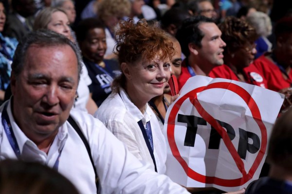 Sarandon Sarandon critica a Hillary por 'historial de corrupción”