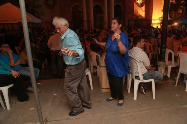 Nelly y Amador, una historia de amor que se escribe al compás de la música y el baile