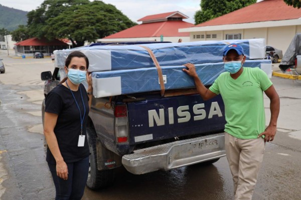 Grupo Elcatex dona camas, víveres y kits de limpieza a damnificados