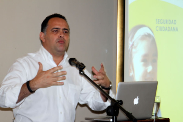 Calidonio promete seguridad integral para San Pedro Sula