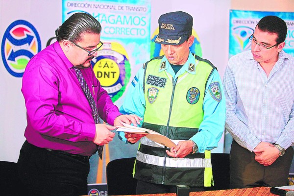 Decretan veda en transporte desde el primero de octubre durante seis meses