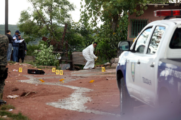 Acribillan a tres hombres en Tegucigalpa