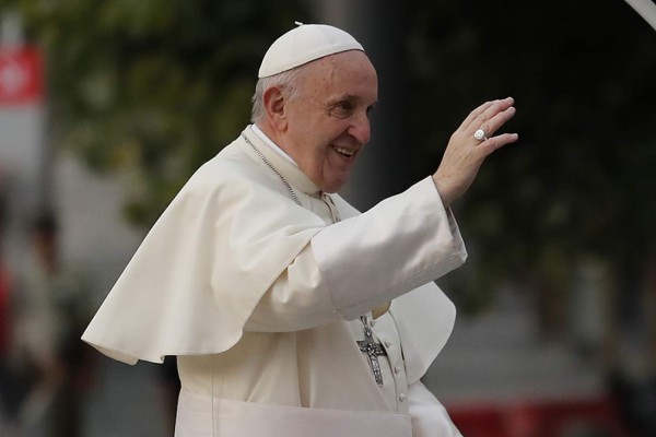 El papa se disculpa con los argentinos que puedan ofenderse por sus 'gestos'