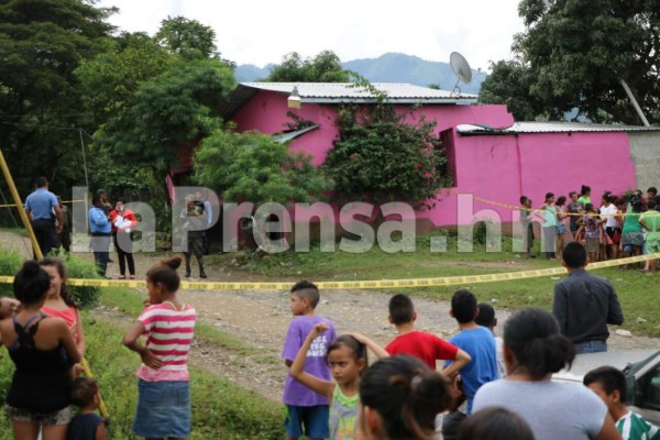 Asesinan a machetazos a dos mujeres en El Progreso
