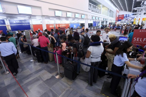 Más de 162,000 pasajeros han viajado por el Villeda durante temporada alta