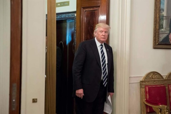 Trump carga de nuevo contra Comey, al que acusa de decir 'mentiras'