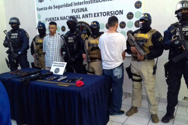 Capturan a primos pandilleros con armas de guerra en Tegucigalpa