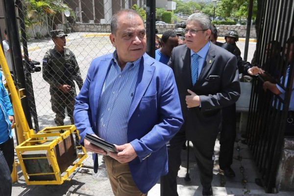 Hoy sigue juicio del periodista David Romero