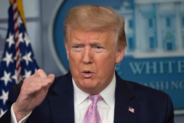 Demócratas desafían a Trump para levantar cuarentena por coronavirus