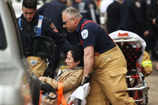 Unos 19 heridos al descarrilarse tren del metro de Nueva York